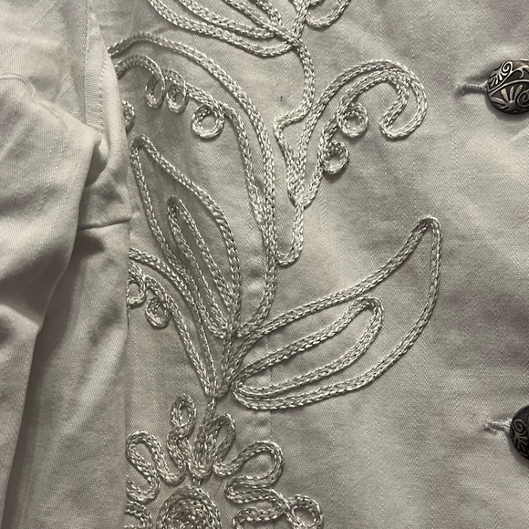 Once Again White 3/4 Sleeve Metal Button Jacket w/metallic Thread Embroidery. L - Picture 2 of 11